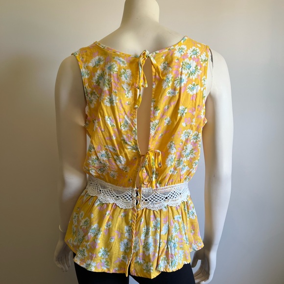 Rachel Zoe Yellow Floral Print Open Back - Picture 4 of 5